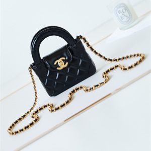 Chanel Clutch With Chain Shiny Aged Calfskin Gold-Tone Metal Black AP3435