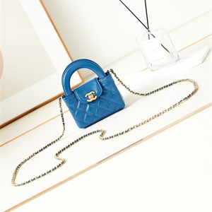 Chanel Clutch With Chain Shiny Aged Calfskin Gold-Tone Metal Blue AP3435