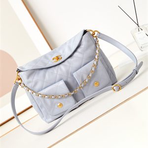 Chanel Large Hobo Handbag Shiny calfskin Gold Tone Metal Blue AS4668