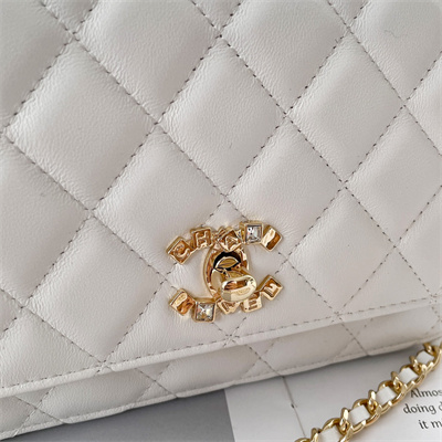 Chanel Clutch With Chain Lambskin Gold Tone Metal White AP3795 - Image 5