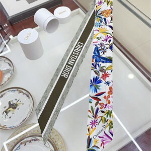 Dior Twilly 100% Silk 31954