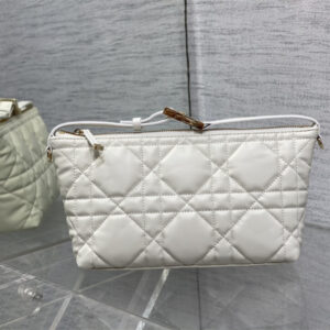 CD Medium DiorTravel Nomad Pouch Latte Macrocannage Calfskin