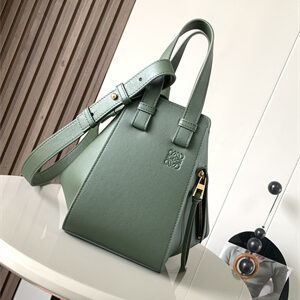 Loewe Compact Hammock bag in Classic calfskin