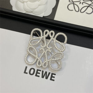 Loewe Brooch 33243