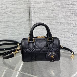 CD Groove 16 Mini Bag Macrocannage Calfskin Black