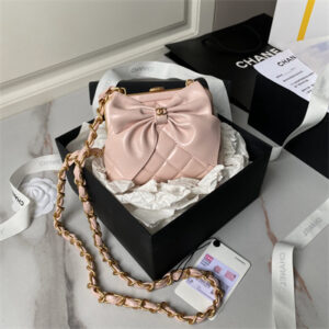 Chanel CLUTCH WITH CHAIN Lambskin Gold-Tone Metal Pink AP4028
