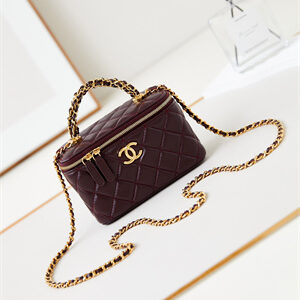 Cha.nel Clutch With Chain Shiny Lambskin & Gold-Tone Metal Brgundy AP4168