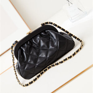 Cha.nel Clutch Lambskin & Gold-Tone Metal Black AS4717