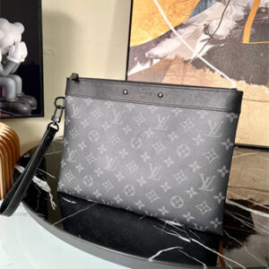 L.V Pochette To Go Monogram Eclipse M81569