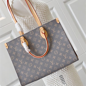 L.V ONTHEGO MM Monogram coated canvas Parisian M12415