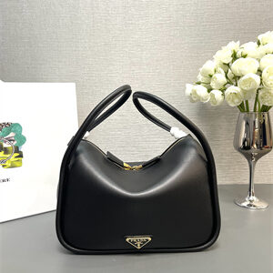 Prada Darling leather handbag Black Color 1BA451