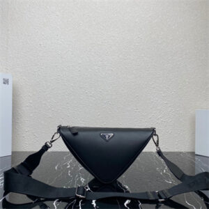 Prada Triangle leather shoulder bag Black Color 2VH155