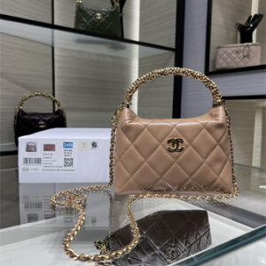 Cha.nel Clutch With Chain Shiny Lambskin & Gold-Tone Metal Nude Pink AP4189