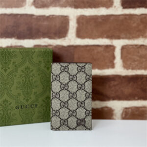 Gu.cci Long card case with GG detail Beige and ebony GG Supreme canvas 768249