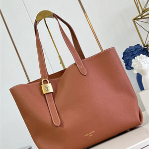 L.V Low Key Cabas MM Grained calfskin Cognac M25342