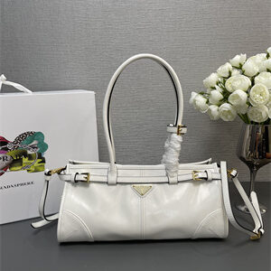 Prada Medium leather handbag 1BA426