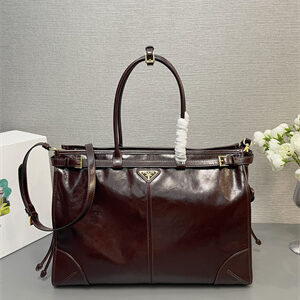 Prada Large leather handbag Burgundy 1BA439