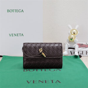 BV Andiamo Large Flap Wallet Lambskin Fondant
