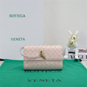 BV Andiamo Large Flap Wallet Lambskin Lotus