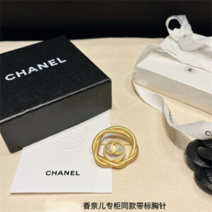 Chanel Brooch 36792