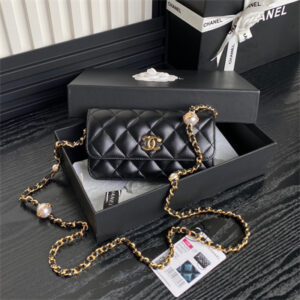 Chanel Flap Phone Holder with Chain Shiny Lambskin, Imitation Pearls & Gold-Tone Metal Black AP4284