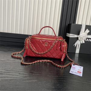 Chanel Vanity Case Shiny Crumpled Lambskin & Gold-Tone Metal Red AS5222