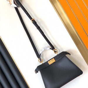 Fen.di PEEKABOO ICONIC ISEEU Small leather bag Black