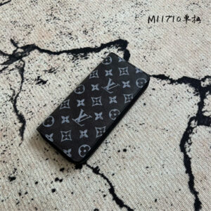 L.V  Zippy Wallet Brushed Monogram cowhide leather Black/White M11710