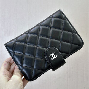 Chanel Snap Wallet Lambskin Silver Tone Metal Black A48667