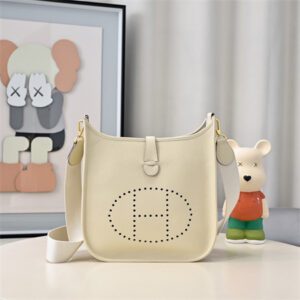 Evelyne III PM Bag In Craie(options)