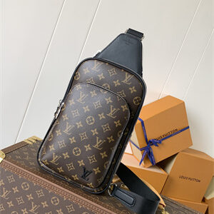 L.V Avenue Slingbag Monogram Macassar Canvas M46327