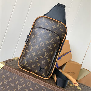 L.V Avenue Slingbag Monogram Macassar Canvas Yellow M46718