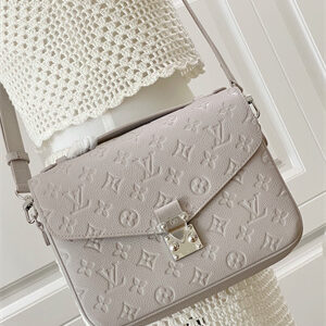 L.V Pochette Métis Monogram Empreinte Brume M13481