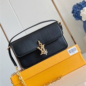 L.V Wallet On Chain LV Bloom Calfskin Leather Black M14564