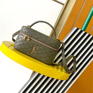 Y.S.L Vanity Case In Quilted Lambskin Green