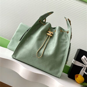 Chanel 25 Medium Handbag Grained Calfskin Gold Tone Metal Green AS5311