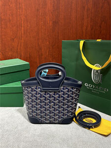 Goyard Beluga Mini Bag Goyardine Canvas & Chevroches Calfskin Navy Blue