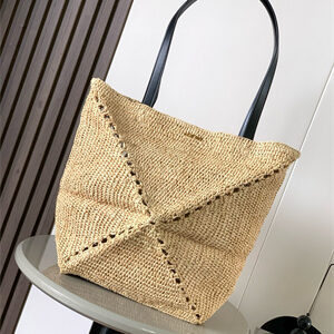 Loewe Medium Puzzle Fold tote in raffia Nature