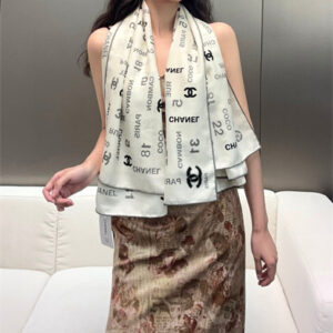 Chanel Cashmere/Silk Scarf/Shawl 38934