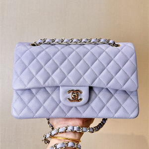 Chanel Medium Classic Flap Bag Grained Calfskin Gold Tone Metal Lt Purple 01112 TOP