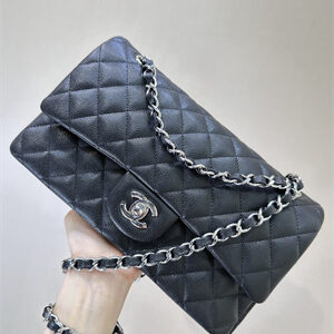 Chanel Medium Classic Flap Bag Grained Calfskin Silver Tone Metal Black 01112 TOP