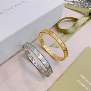 Van Cleef & Arpels Bracelet 39084