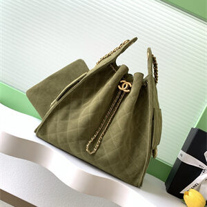Chanel 25 Medium Handbag Suede Gold Tone Metal Green AS5311