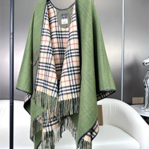 Burberry Wool Cape 39293