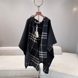 Burberry Cashmere Cape 39303
