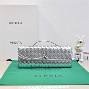 BV Long Clutch Andiamo With Handle In Lambskin Leather Silver Color