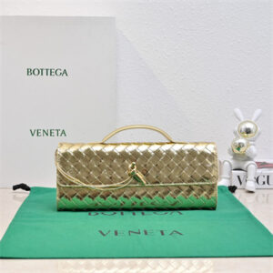 BV Long Clutch Andiamo With Handle In Lambskin Leather Gold Color