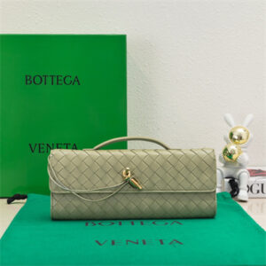BV Long Clutch Andiamo With Handle In Lambskin Leather Travertine Color