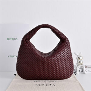 BV  Veneta Shoulder Bag In Lambskin