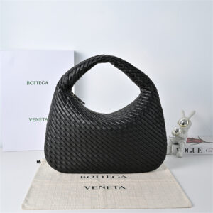 BV  Veneta Shoulder Bag In Lambskin